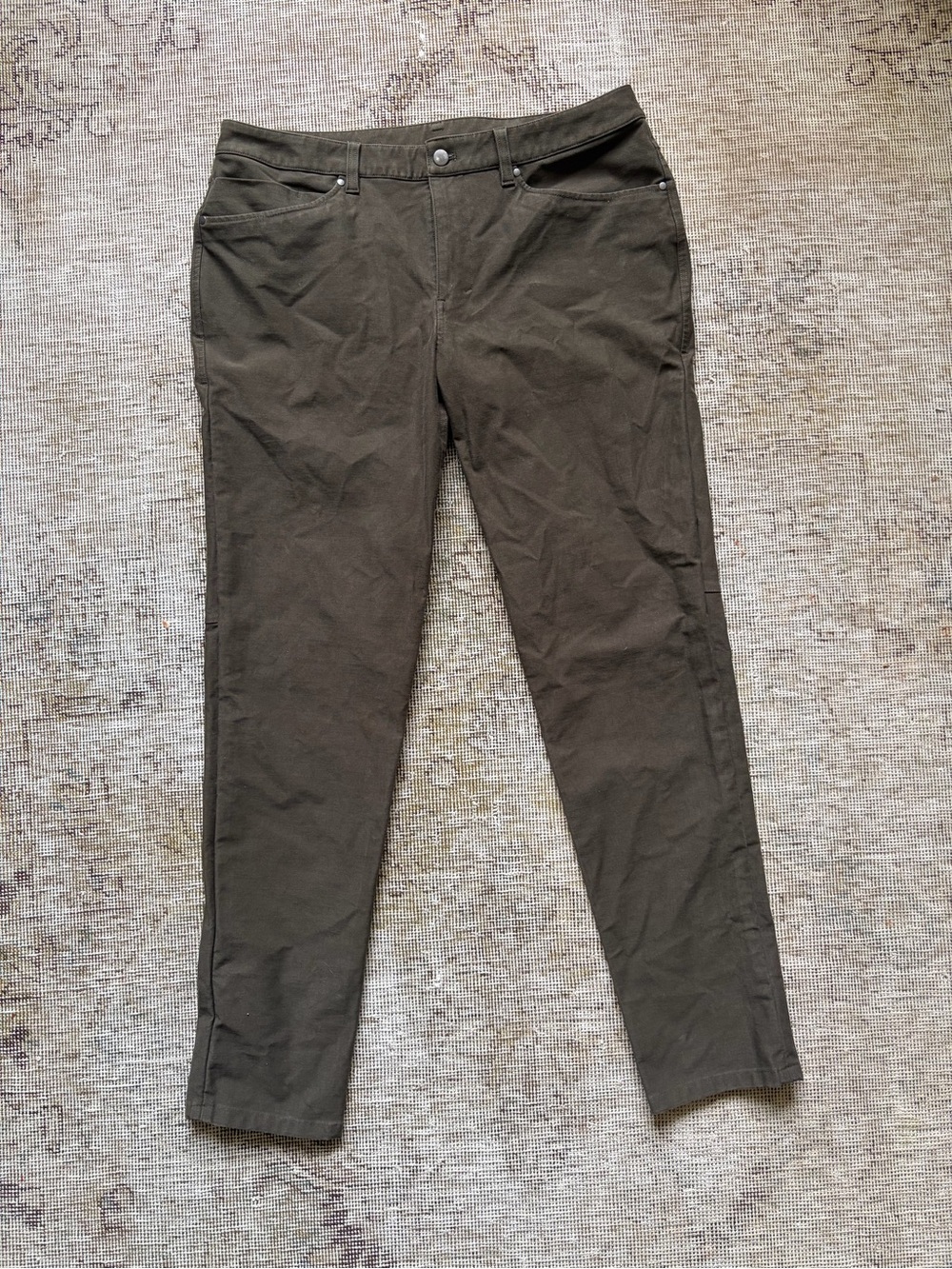 Lululemon Men's Olive Green Straight-Leg Pants
